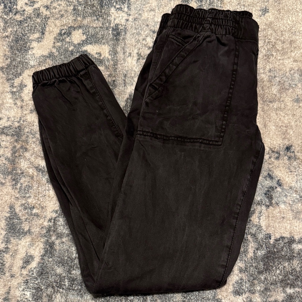 American Eagle Outfitters Black Jogger Pants